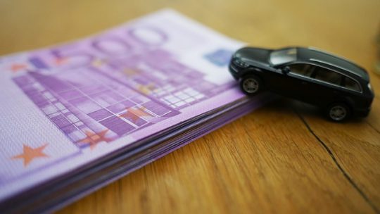 Que faire avant d’acheter une voiture d’occasion ?